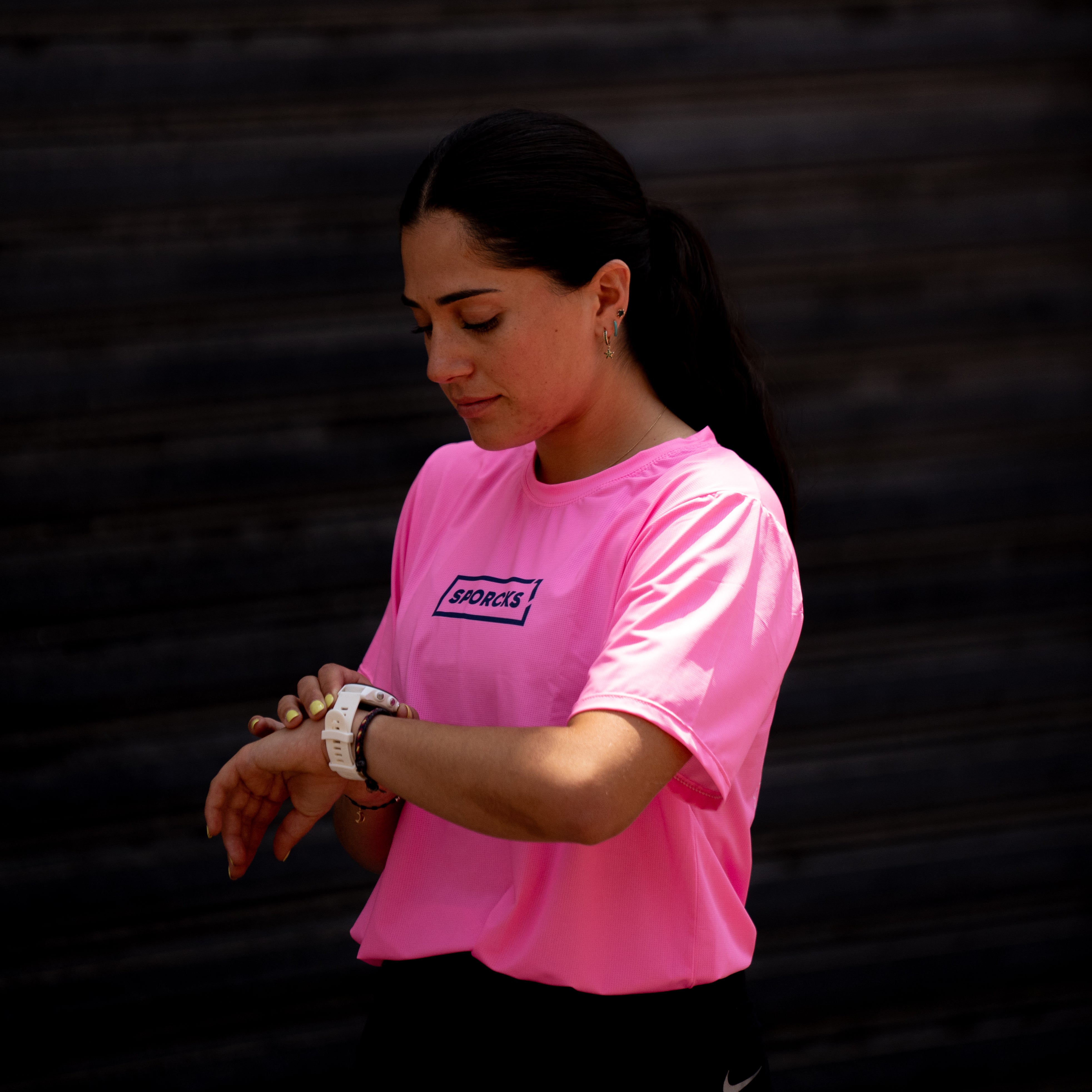 RUN OR DIE PINK - UNISEX TECHNICAL T-SHIRT