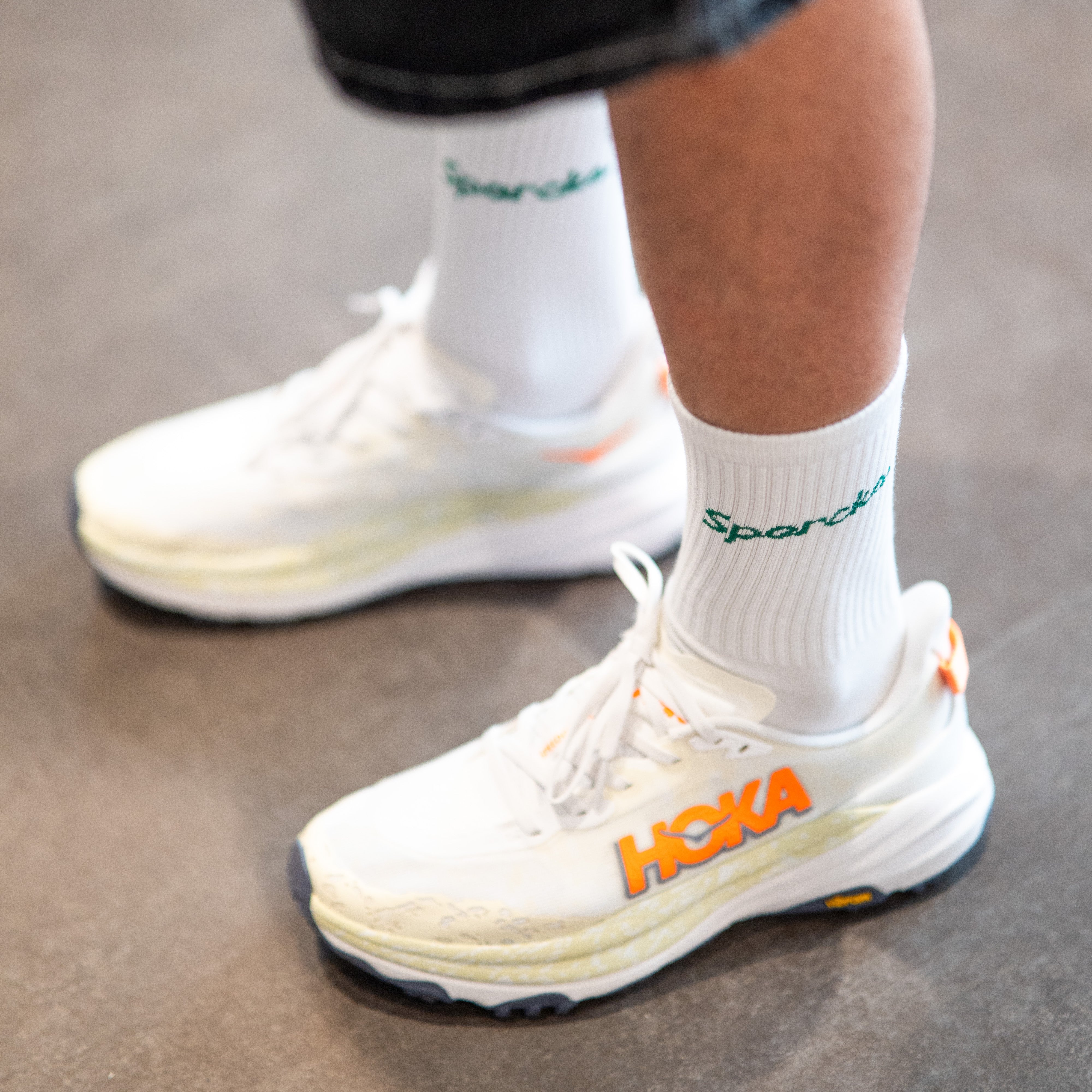 CHILL VIBES WHITE - STREET SOCKS