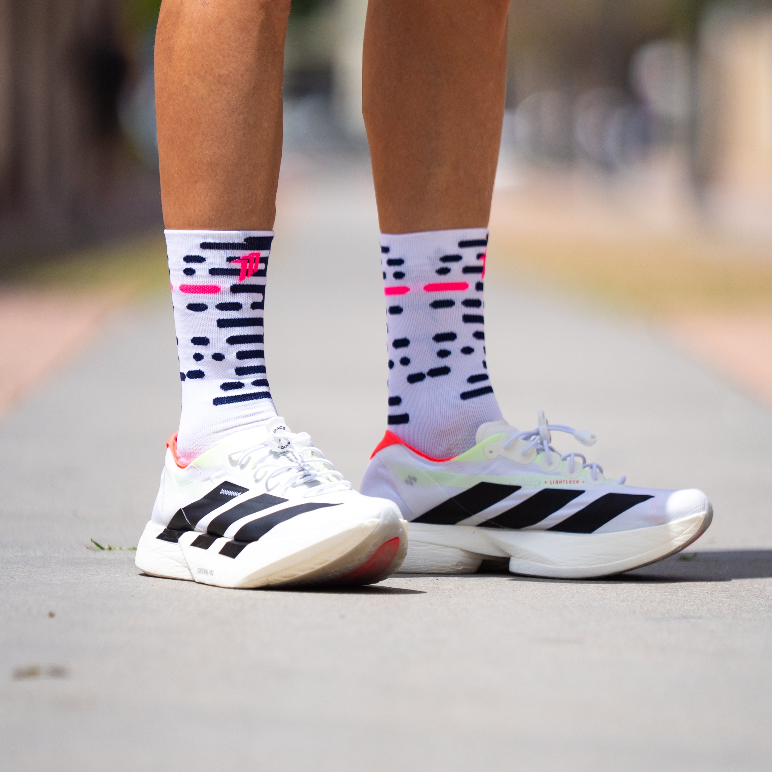 RHYTHM WHITE - RUNNING SOCKS