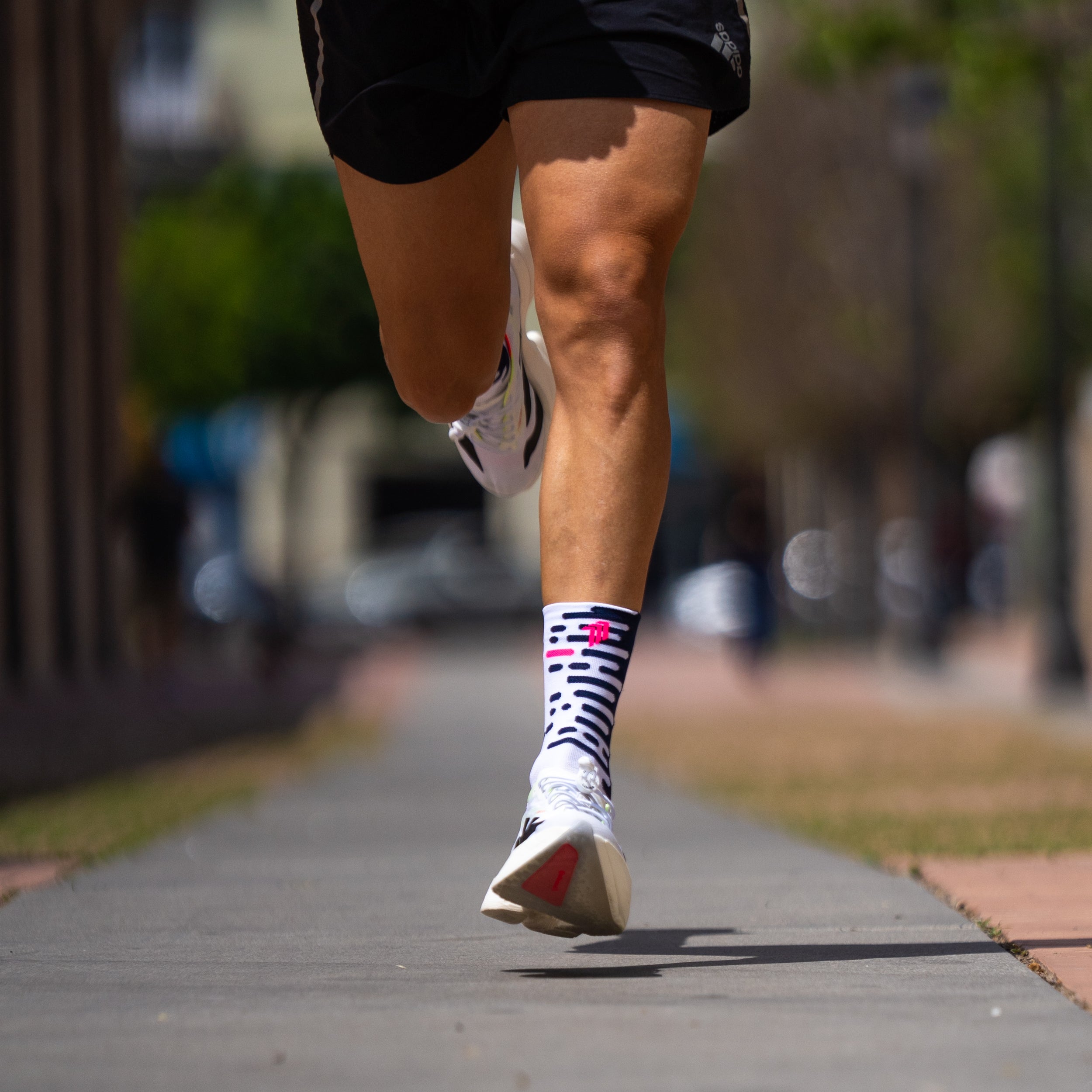 RHYTHM WHITE - RUNNING SOCKS
