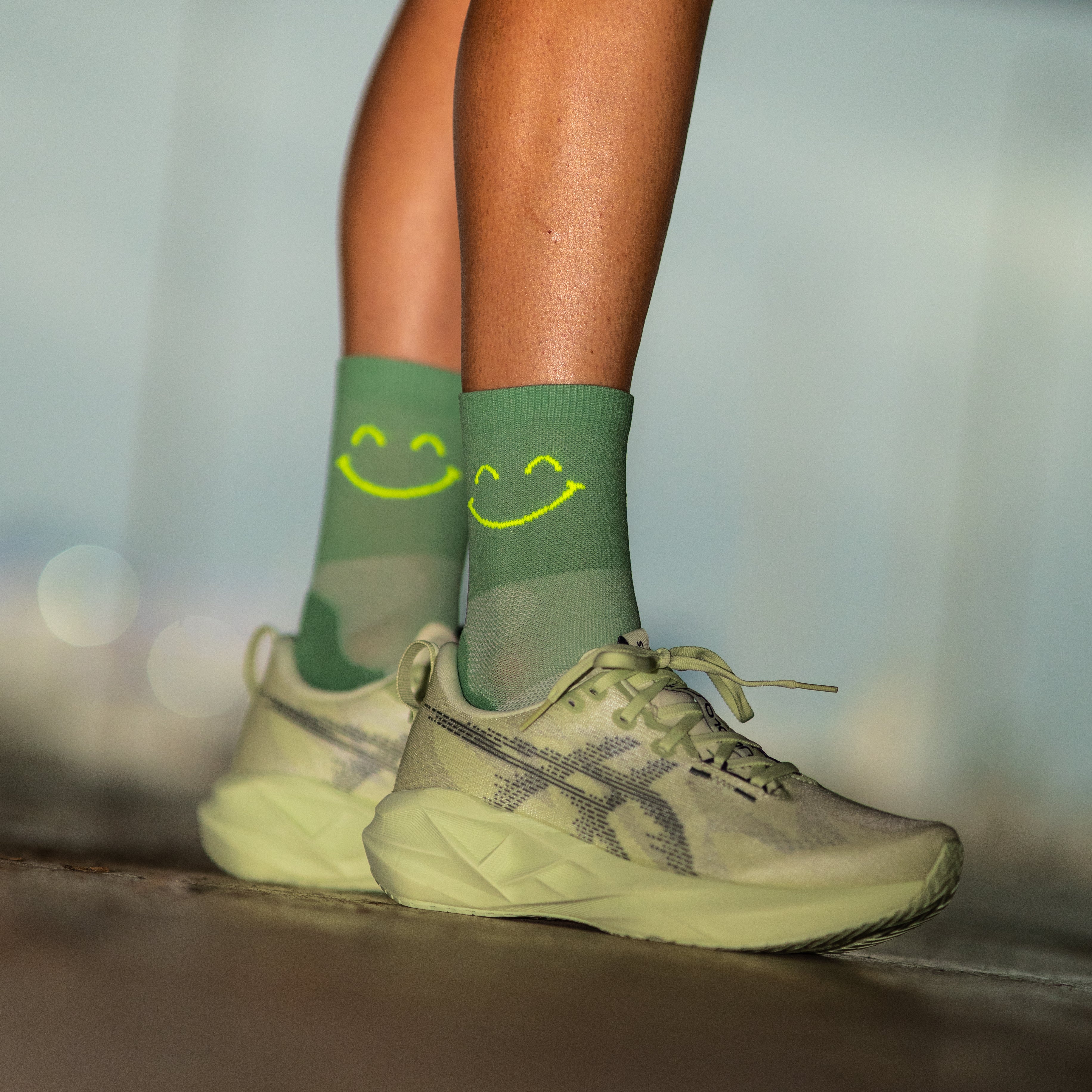 HAPPY MODE GREEN - CALCETÍN RUN ULTRALIGHT