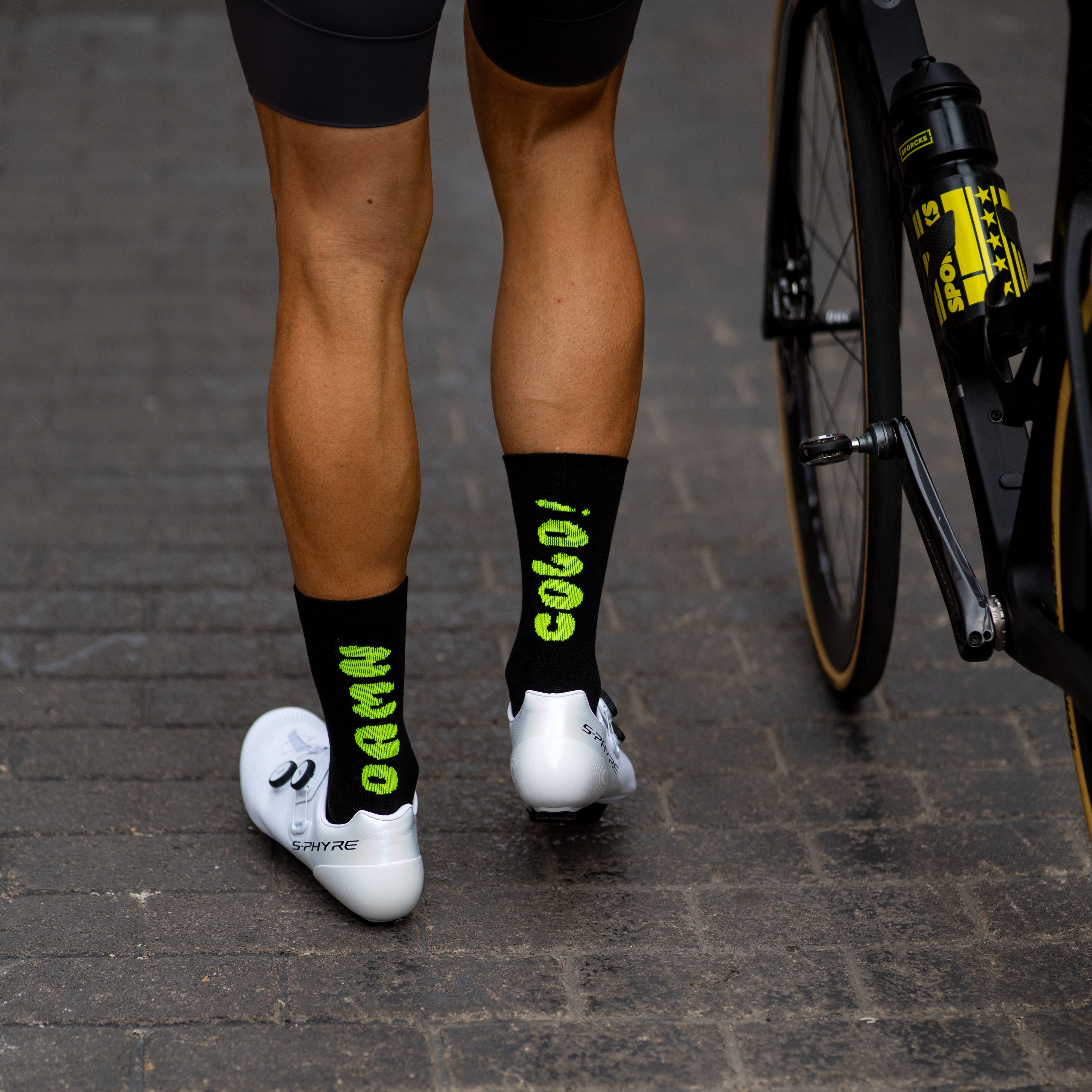 DAMN COLD BLACK - MERINO WOOL CYCLING SOCKS