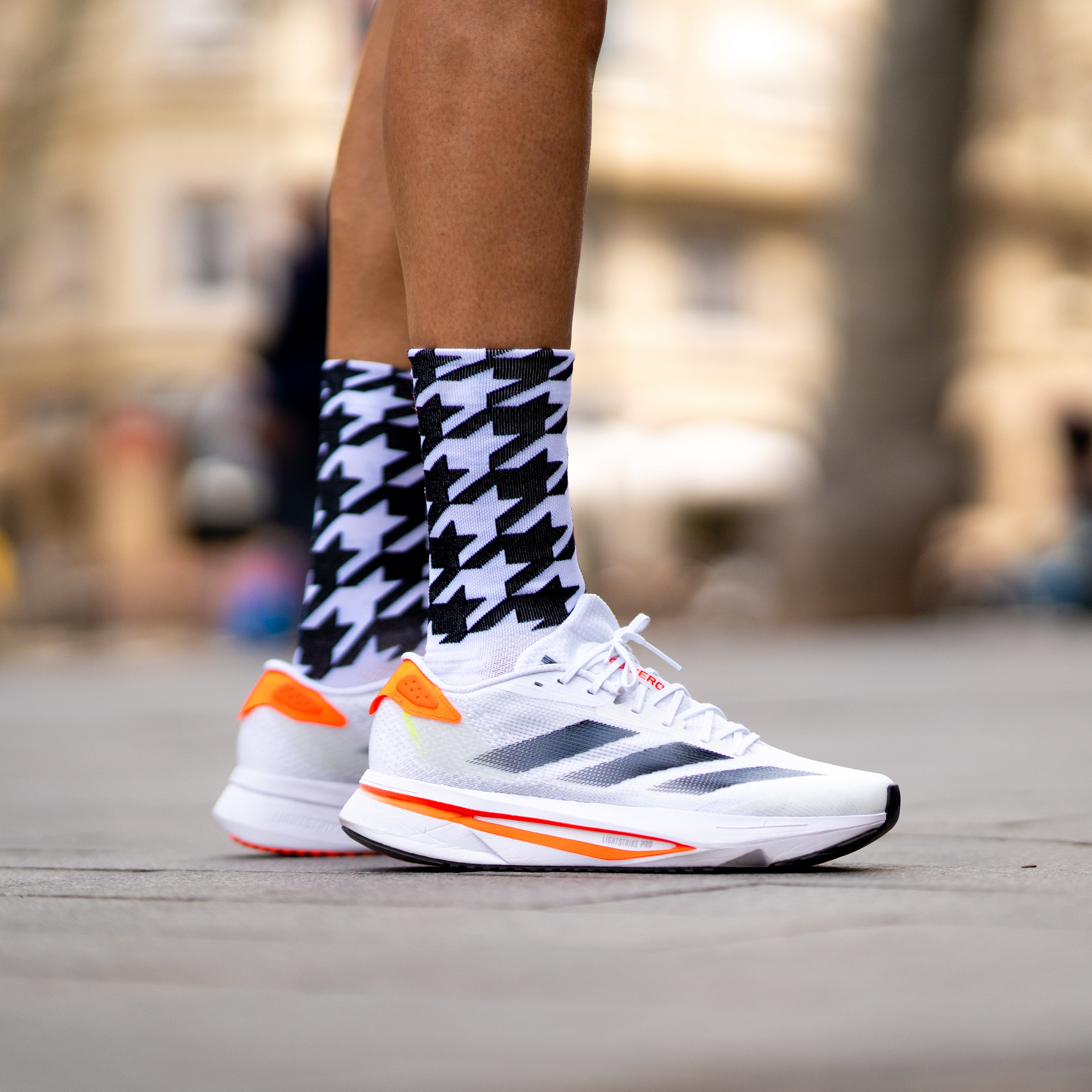 FLOW WHITE - RUNNING SOCKS