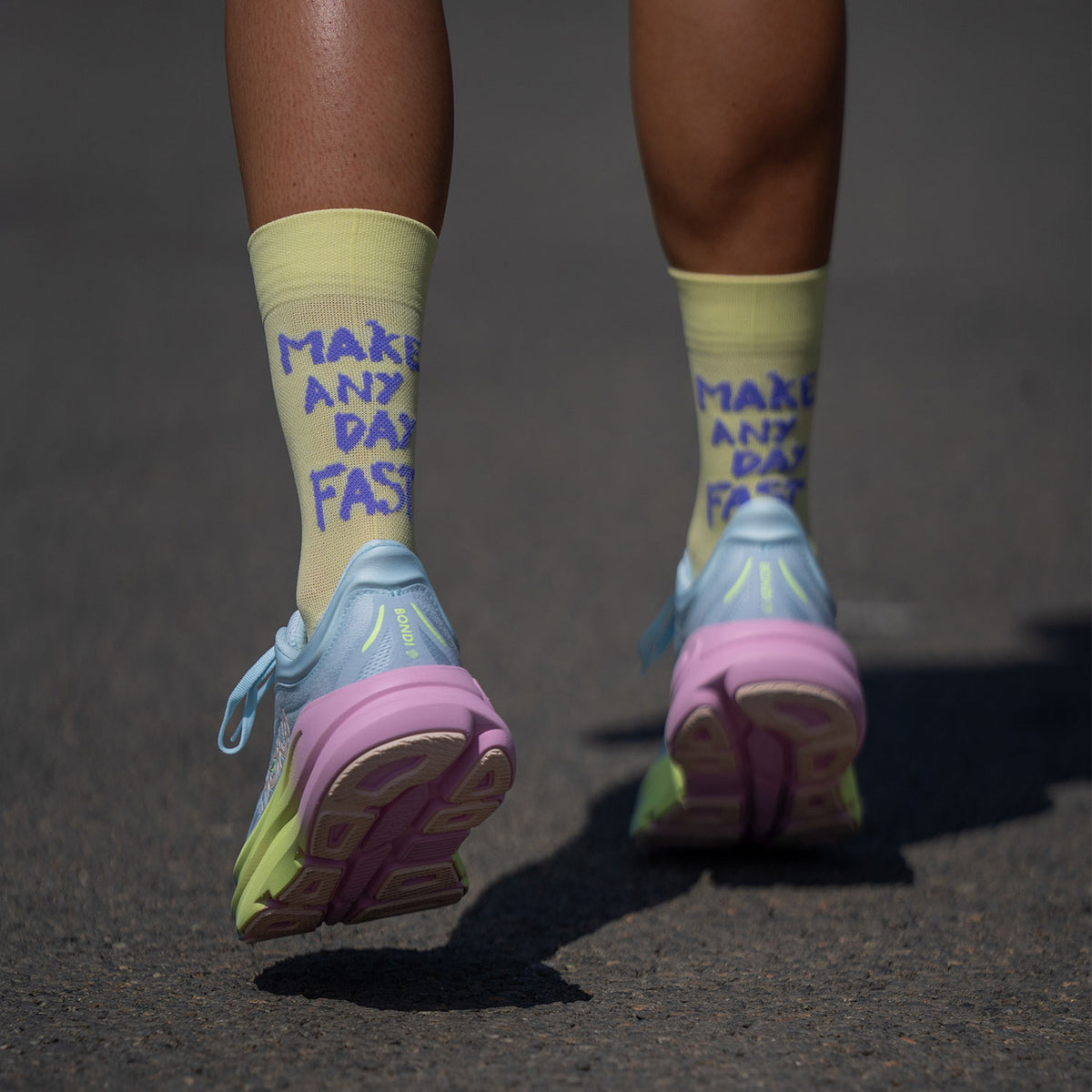 MAKE ANY DAY YELLOW - CALCETÍN RUNNING