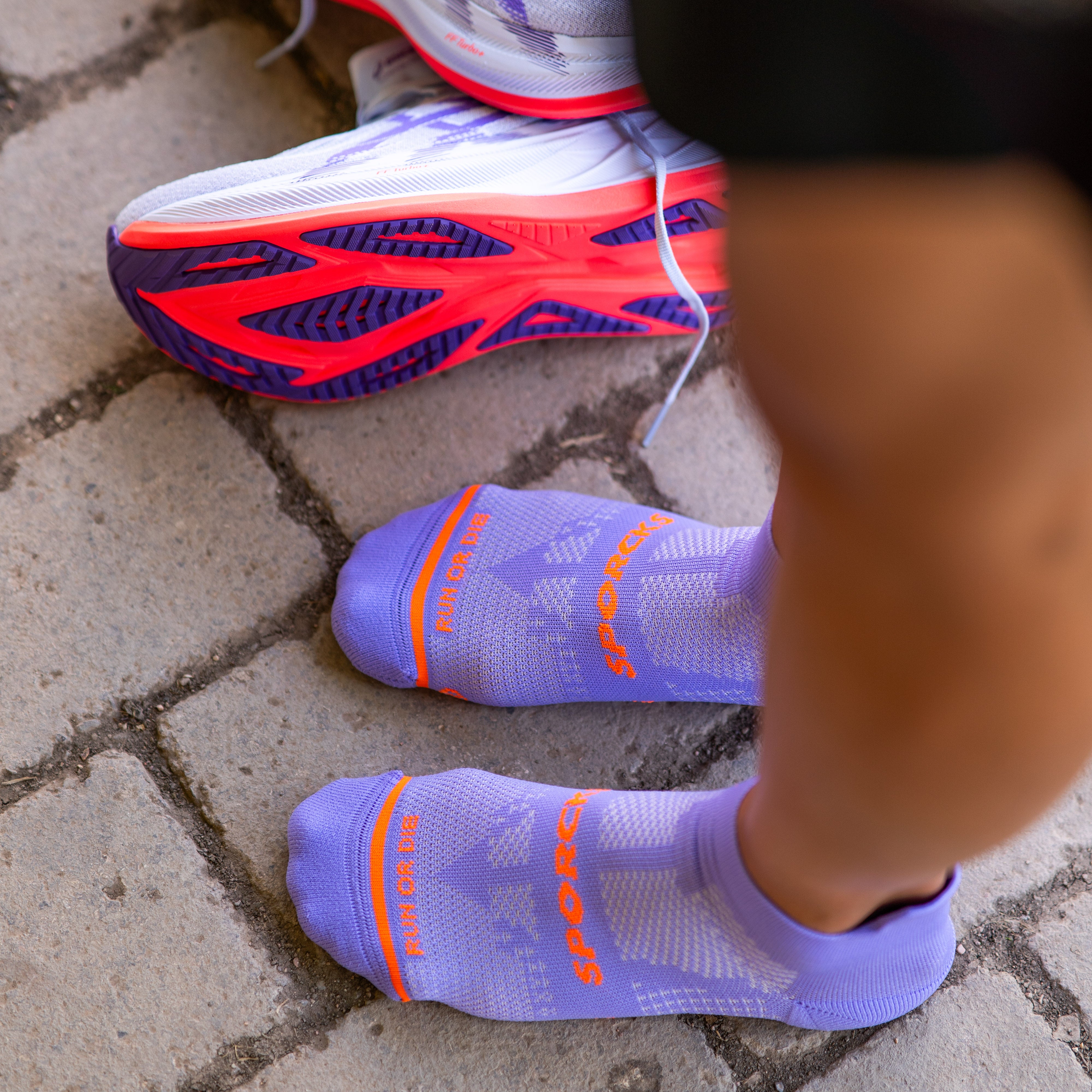 NOOSA PURPLE V2 - CALCETÍN RUNNING