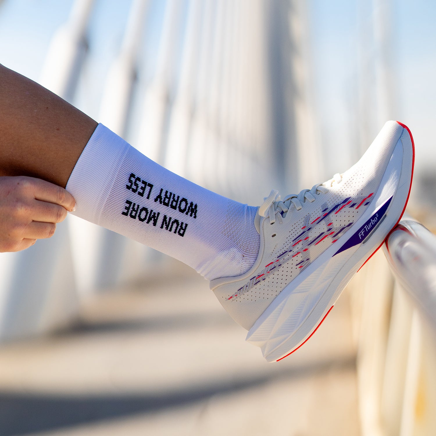 RUN MORE WHITE - RUNNING SOCKS