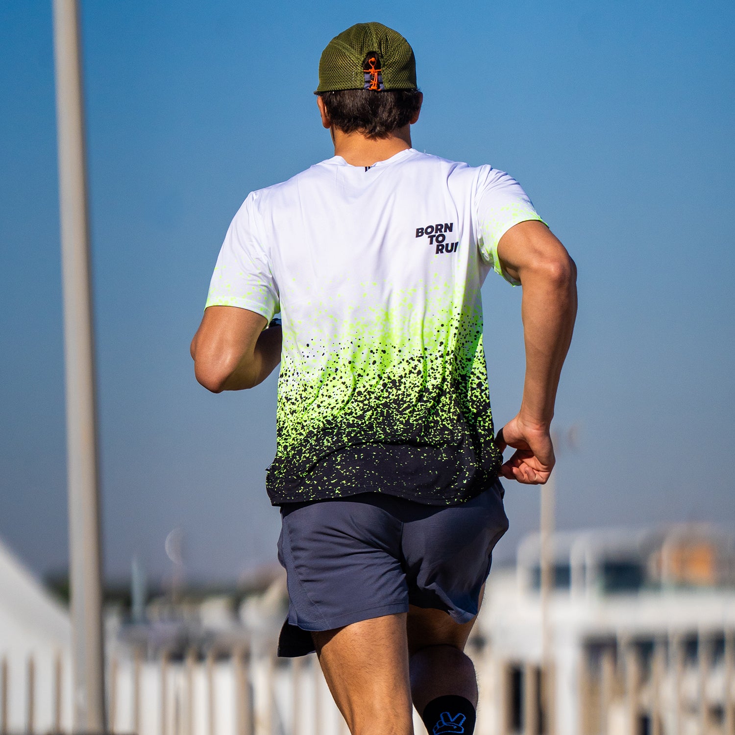 BORN TO RUN - TECHNICAL T-SHIRT