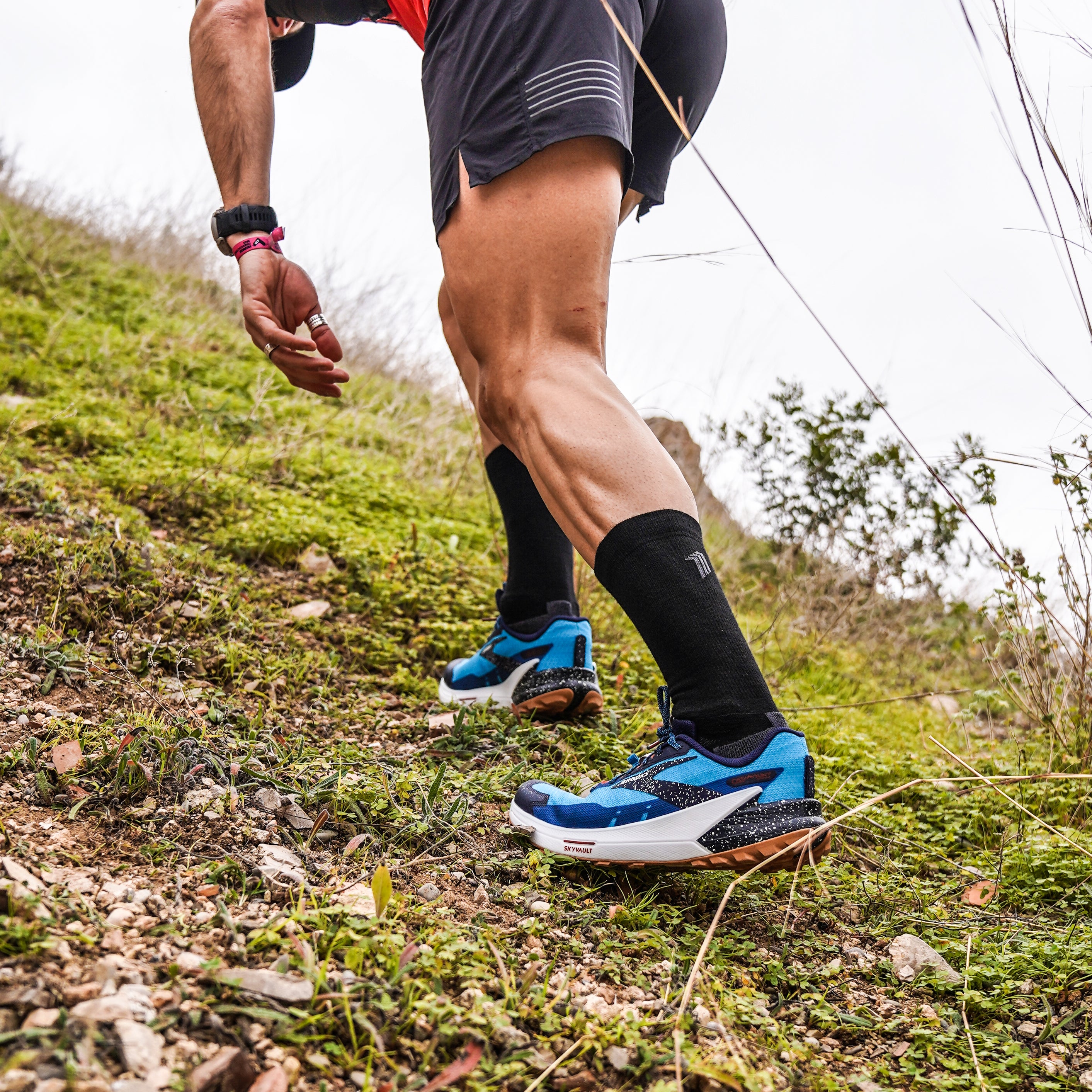 PATHLESS BLACK - TRAIL SOCKS