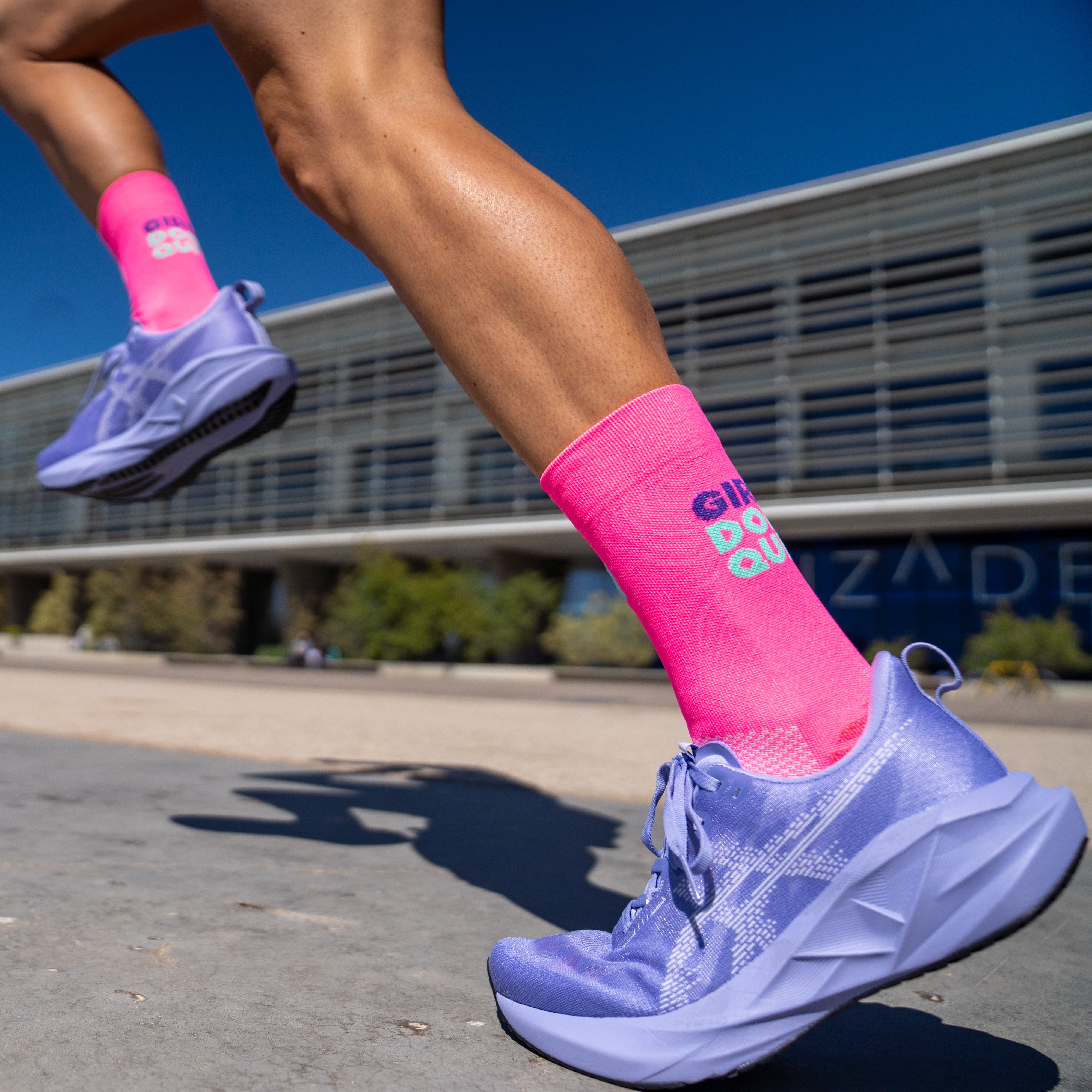 GIRLS DON'T QUIT - RUNNING SOCKS