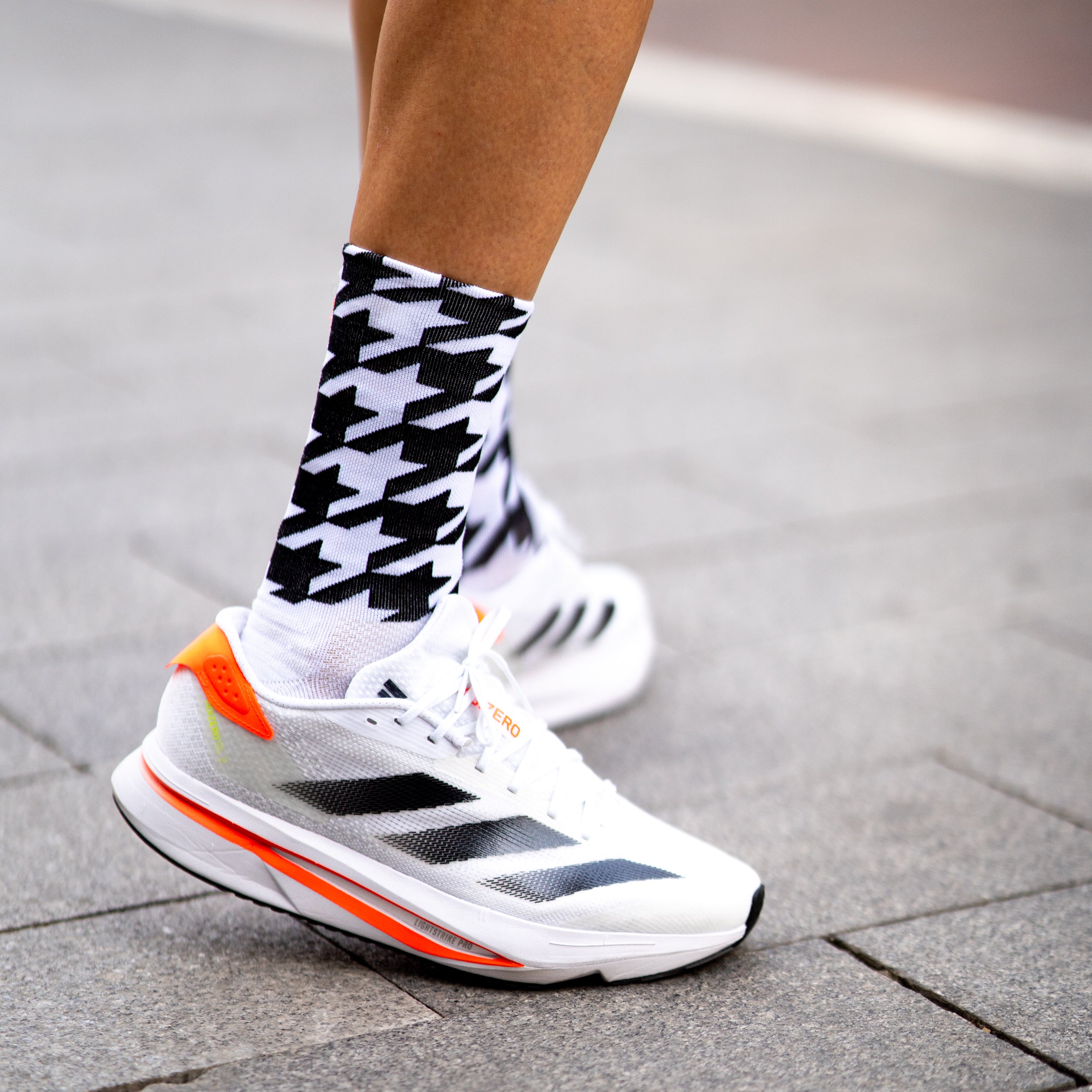 FLOW WHITE - RUNNING SOCKS