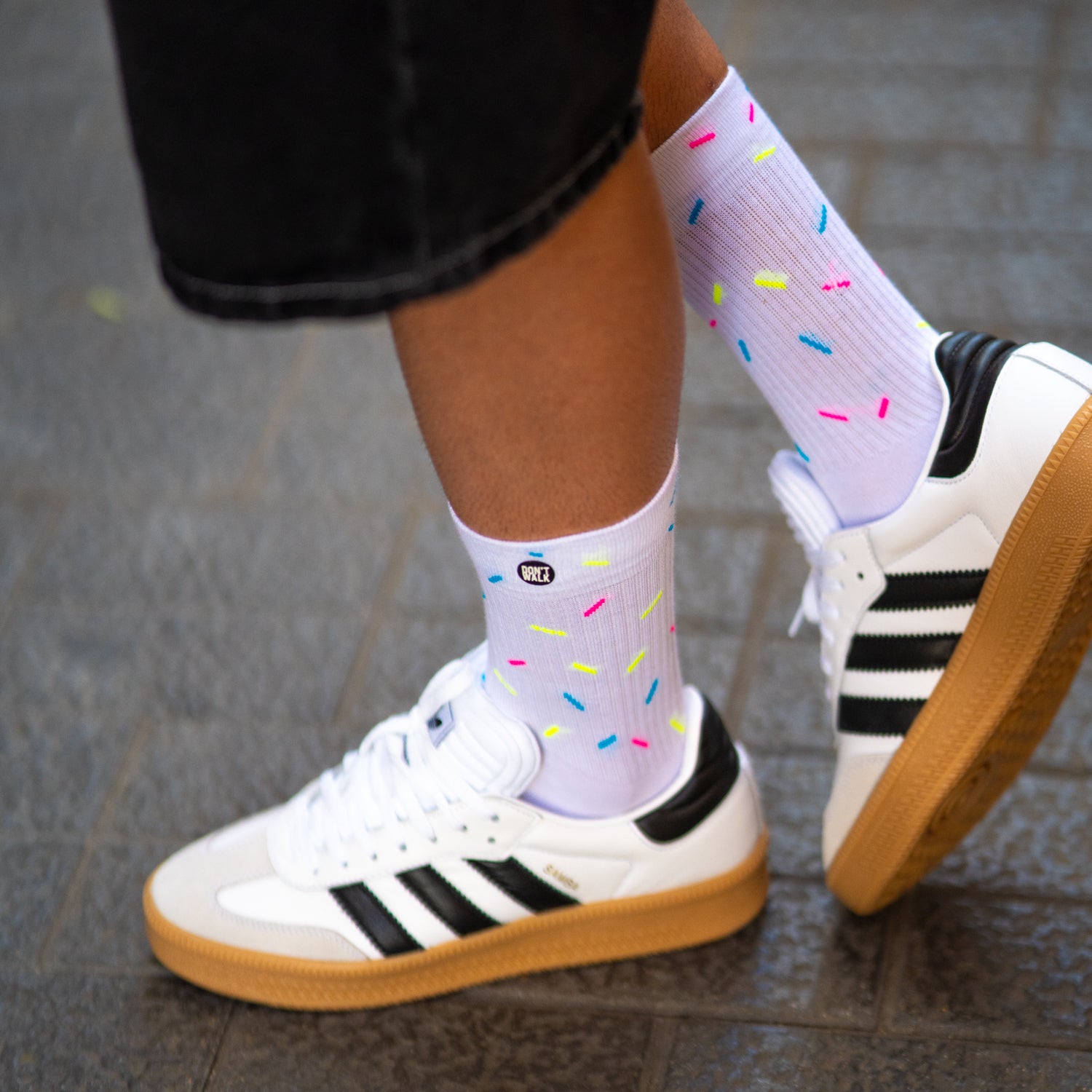 TOKYO WHITE - STREET SOCKS