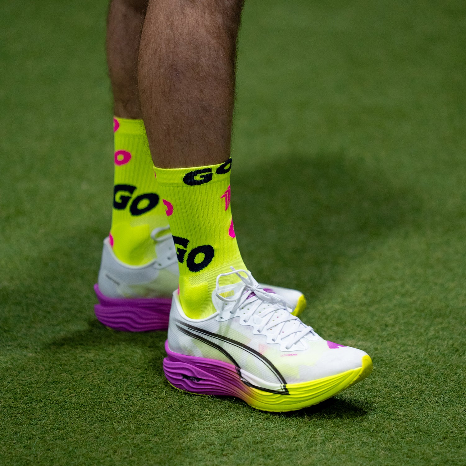 GO GO GO YELLOW - HYBRID SOCKS