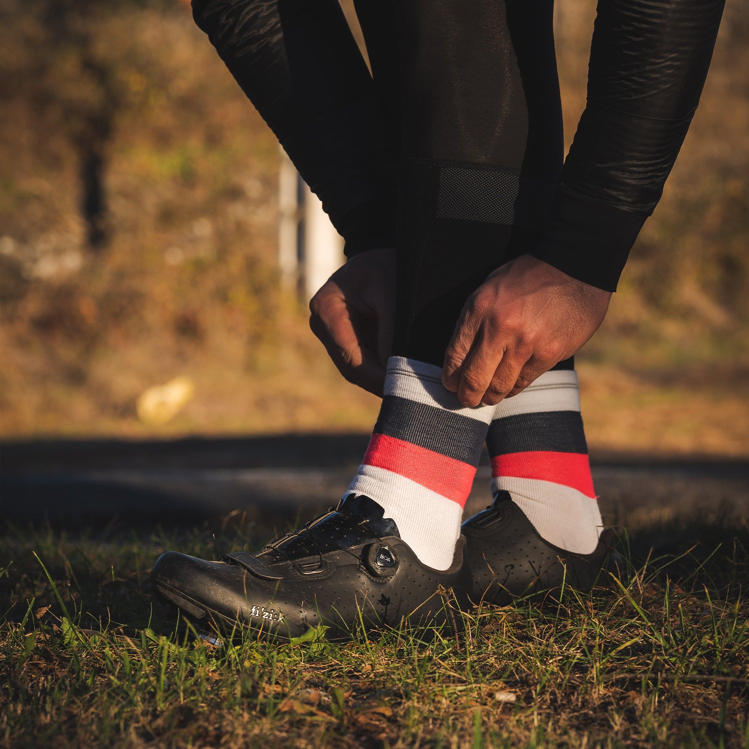 SUB 0 REFLECTIVE WHITE - MERINO CYCLING SOCKS