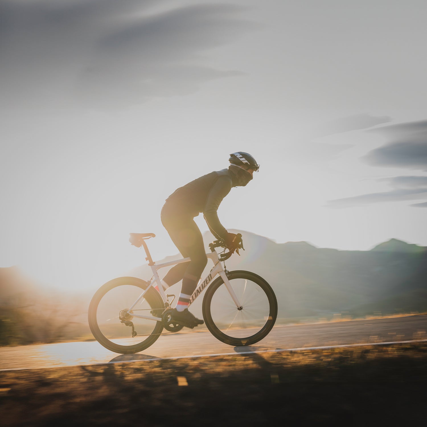 SUB 0 REFLECTIVE WHITE - MERINO CYCLING SOCKS