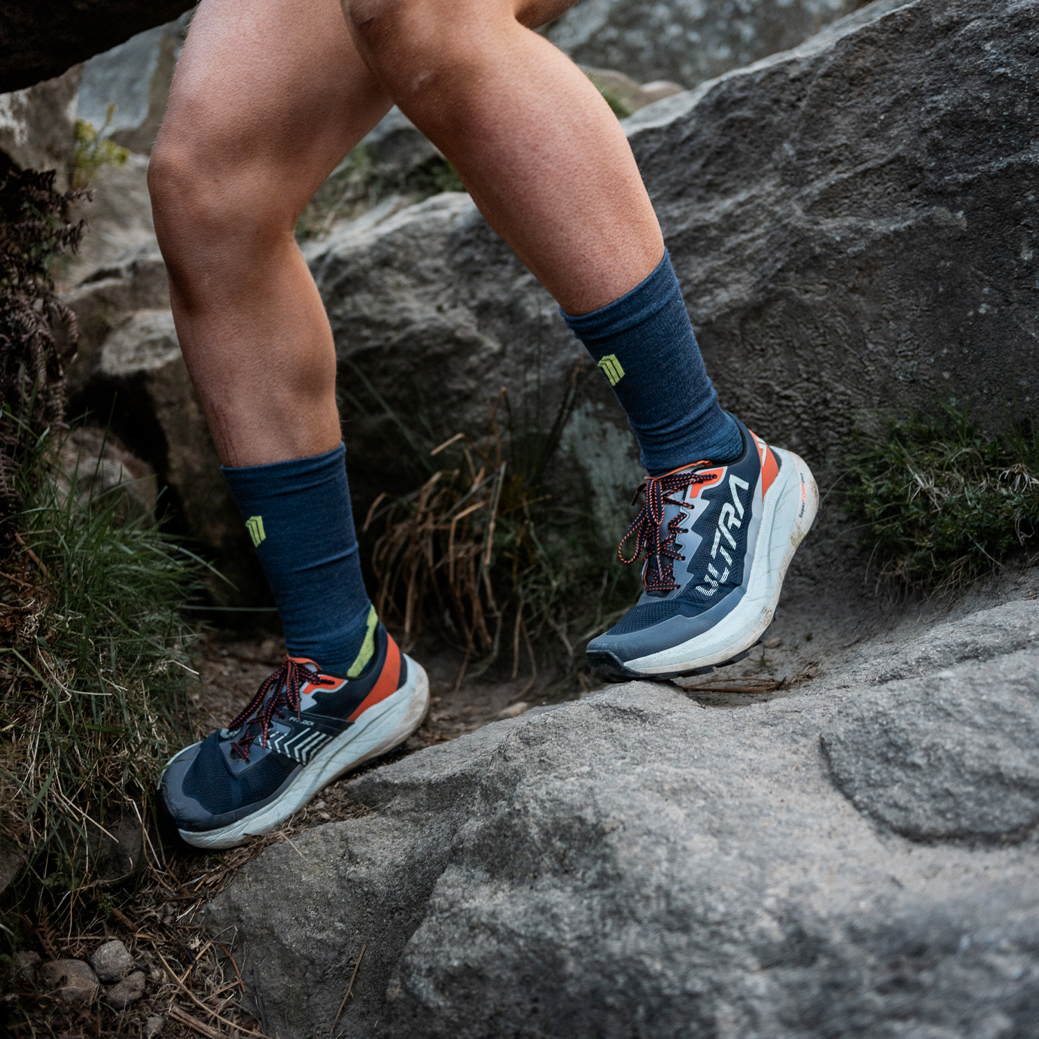 PATHLESS BLUE - TRAIL SOCKS