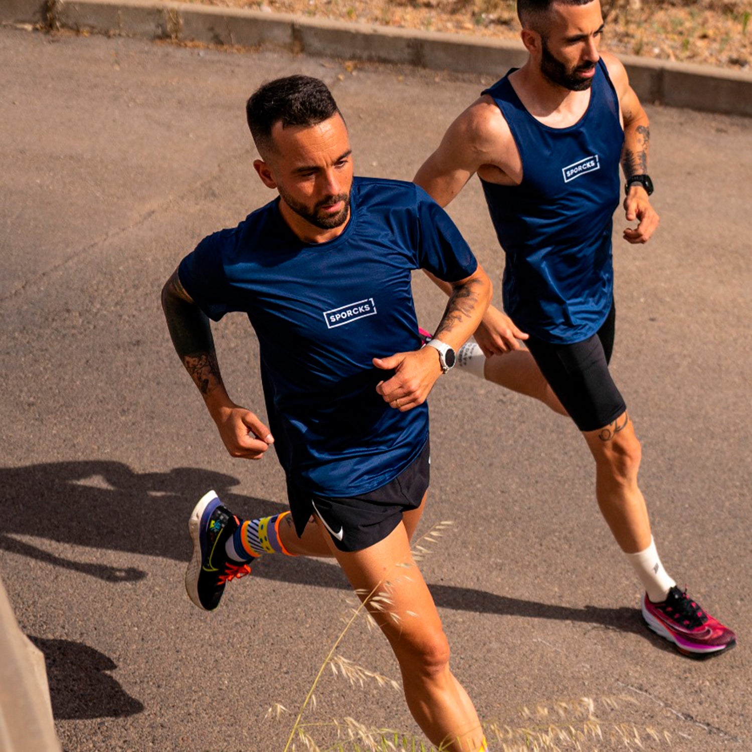 RUN OR DIE - UNISEX RUNNING SINGLET