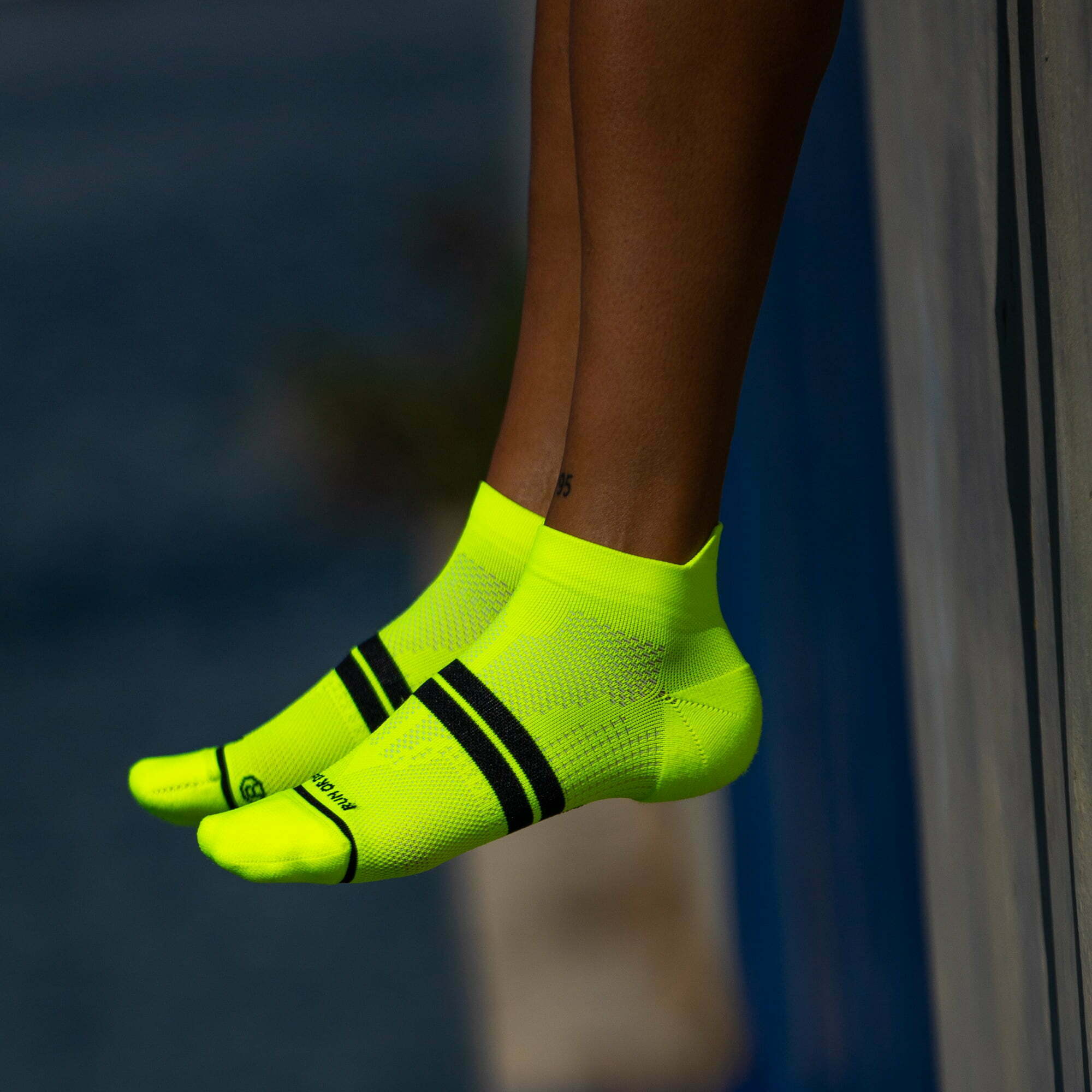 NOOSA YELLOW - RUNNING SOCKS