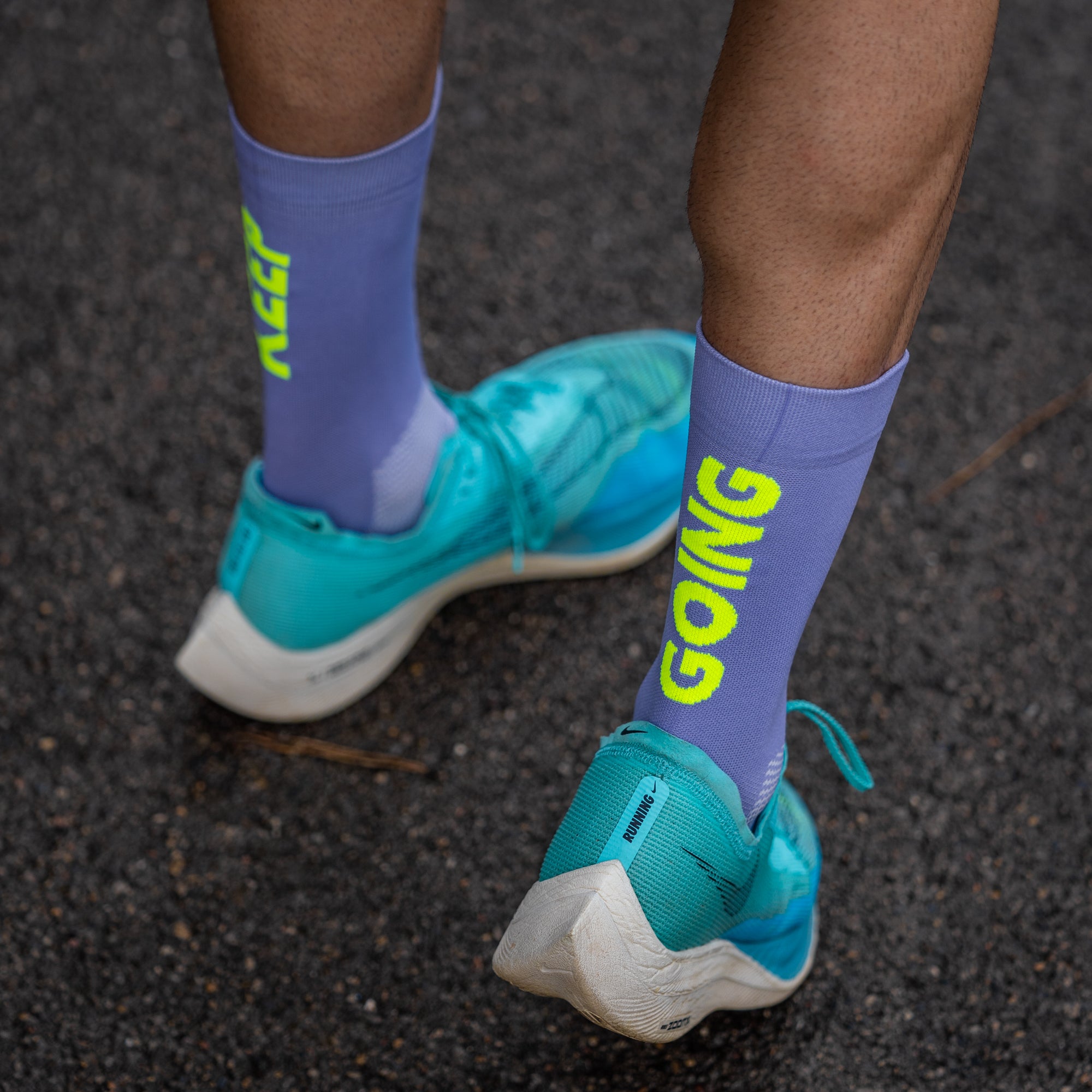 KEEP GOING PURPLE - RUNNING SOCKS