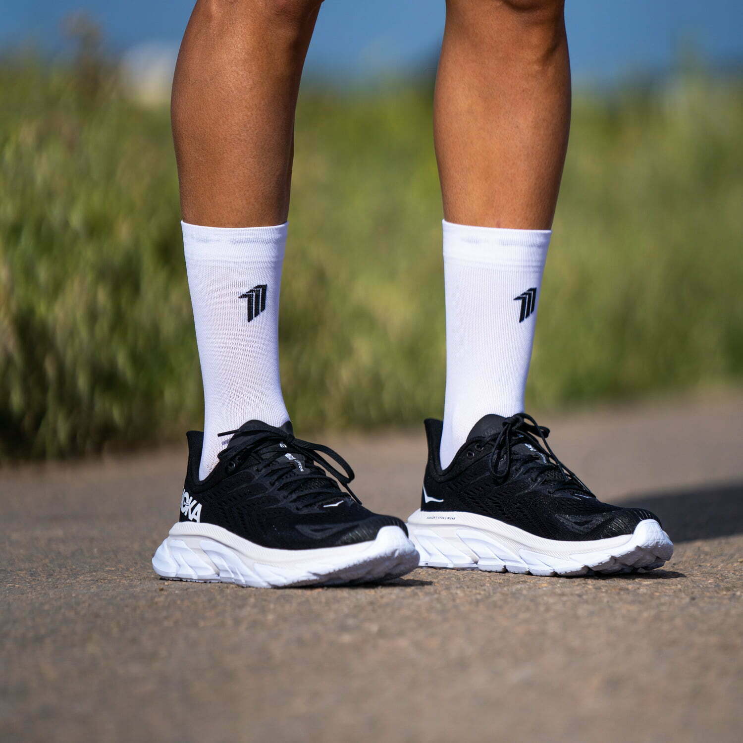 SEVEN MILE WHITE - RUNNING SOCKS