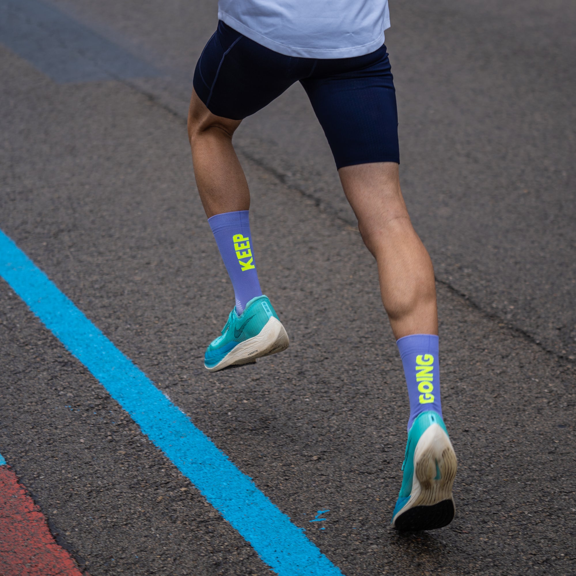 KEEP GOING PURPLE - RUNNING SOCKS