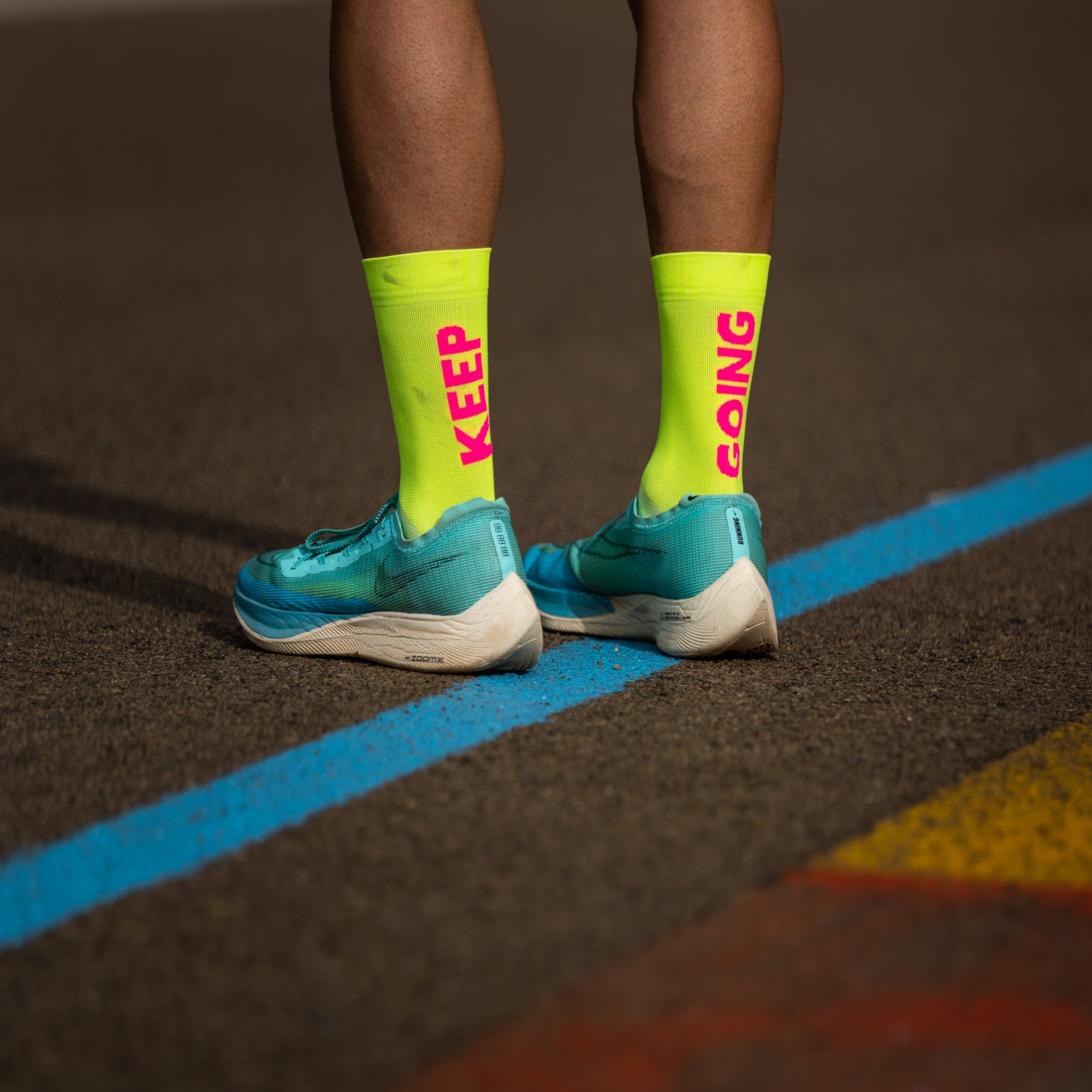 KEEP GOING YELLOW - RUNNING SOCKS